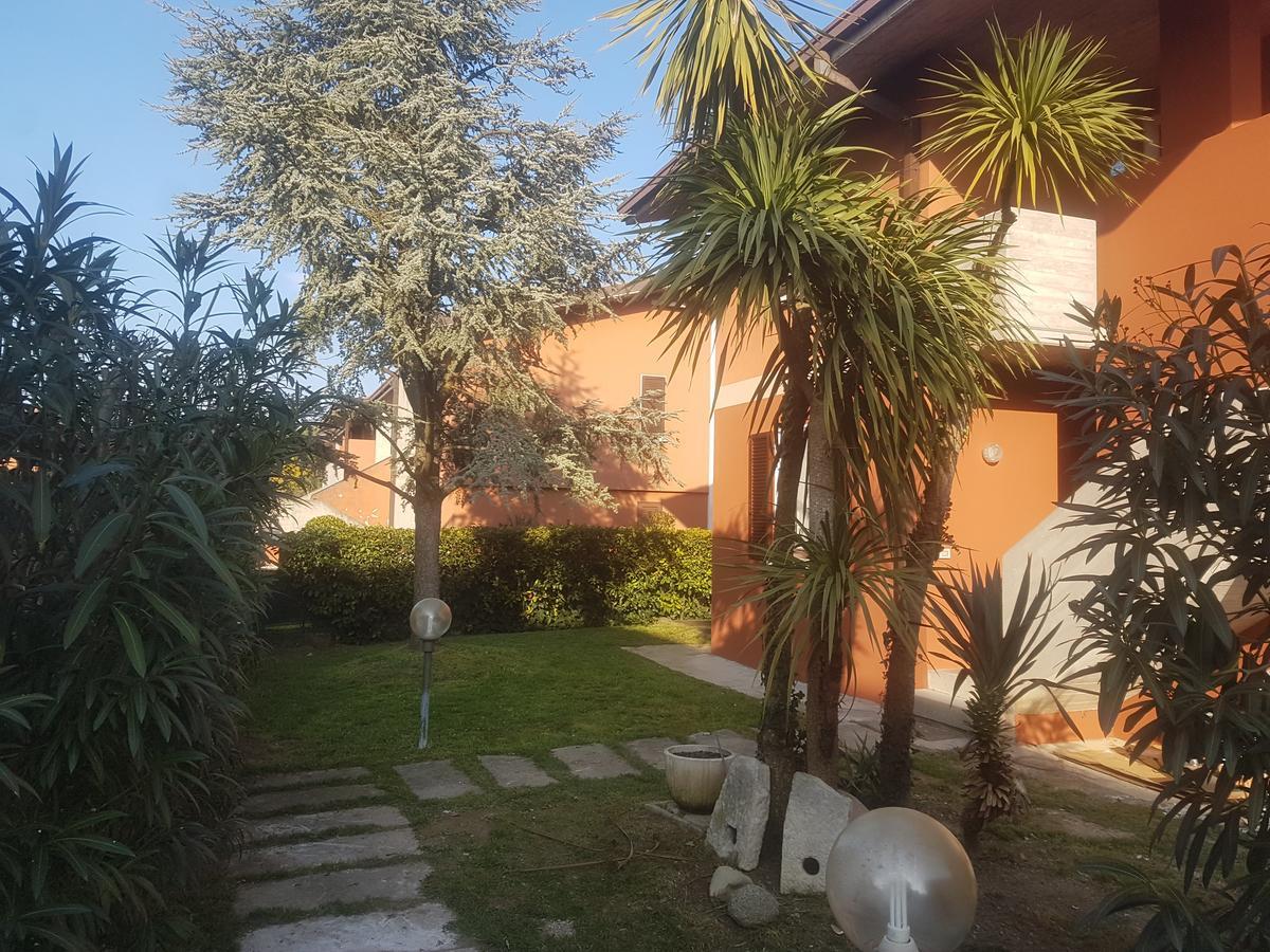 La Casa Di Rivo Hotel Desenzano del Garda Exterior photo